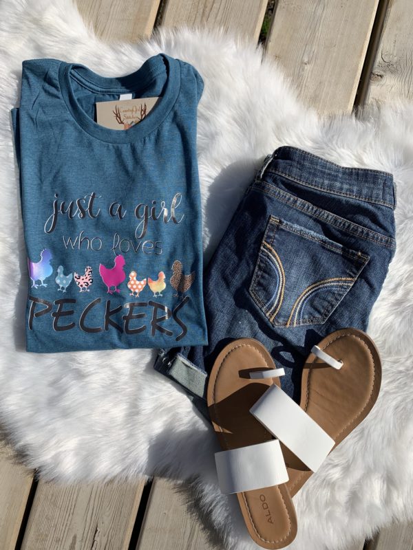 Ladies T-shirt - Loves Peckers