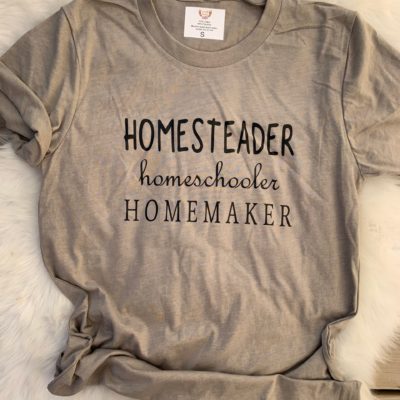Ladies T-shirt - homesteader