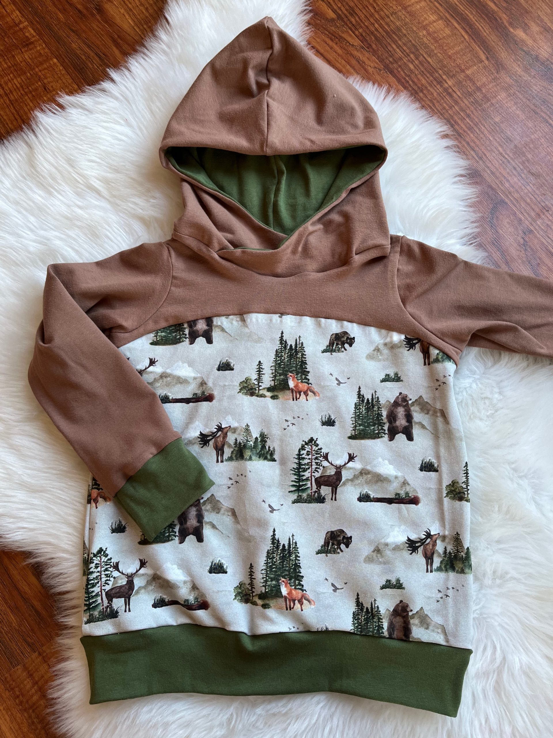 Wildlife hoodie 2025